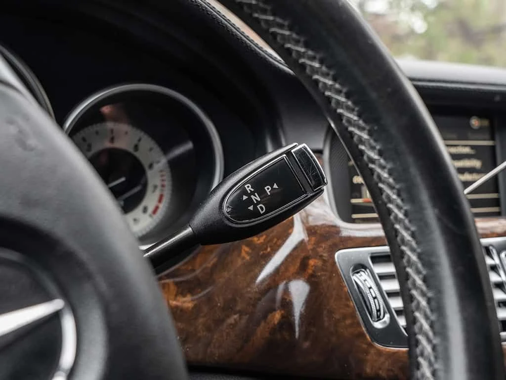 Mercedes-Benz CLS 550 4MATIC/ОБДУХВАНЕ/HARMAN KARDON/ШИБИДАХ, снимка 15 - Автомобили и джипове - 53986239