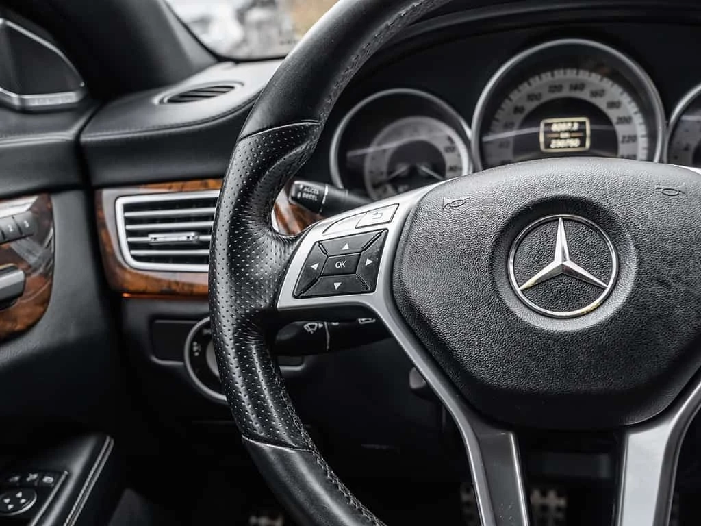 Mercedes-Benz CLS 550 4MATIC/ОБДУХВАНЕ/HARMAN KARDON/ШИБИДАХ, снимка 11 - Автомобили и джипове - 53986239