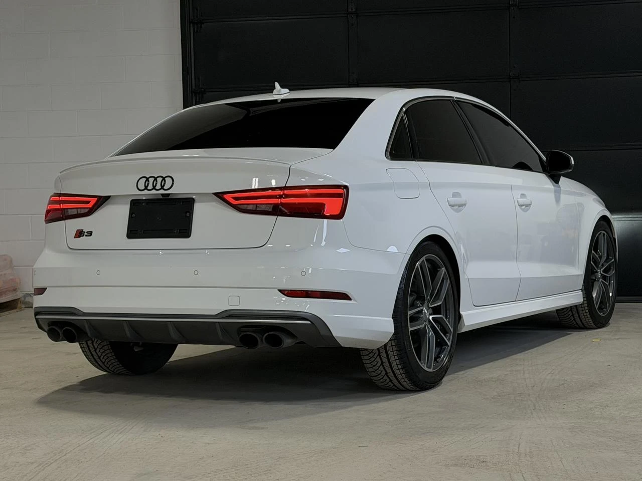 Audi S3 * ���������� * (���� �� ��) | Mobile.bg � ����������� 4