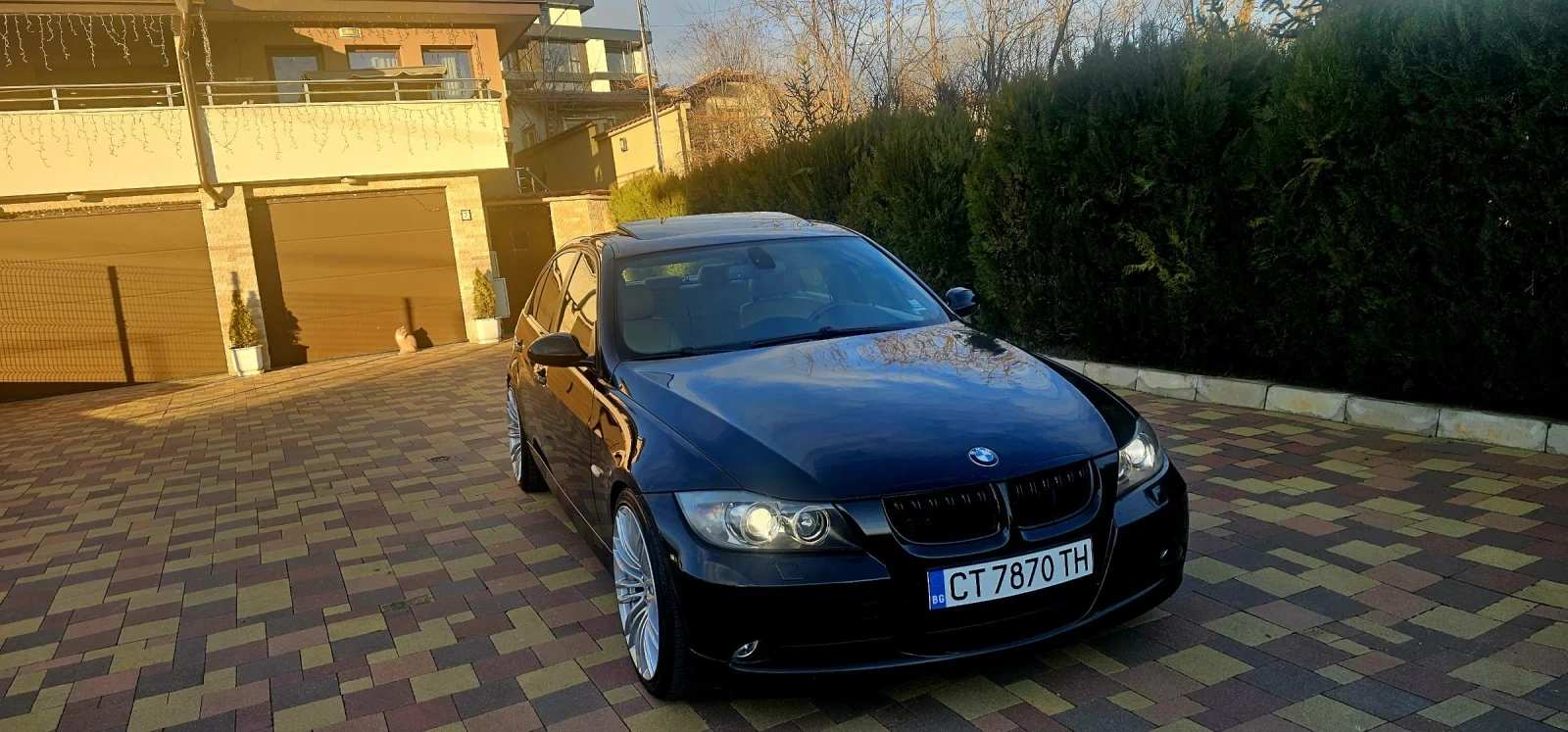 BMW 330 Ръчка! Само на задно!, снимка 5 - Автомобили и джипове - 54062803