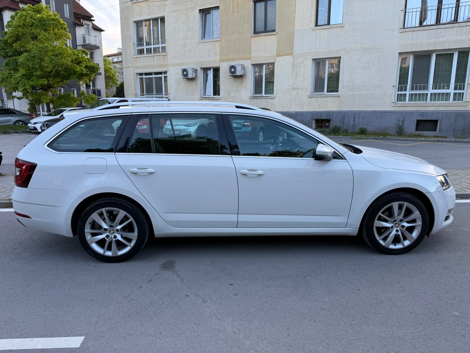 Skoda Octavia 2.0 TDI 150 hp 7 DSG , снимка 6 - Автомобили и джипове - 54545597