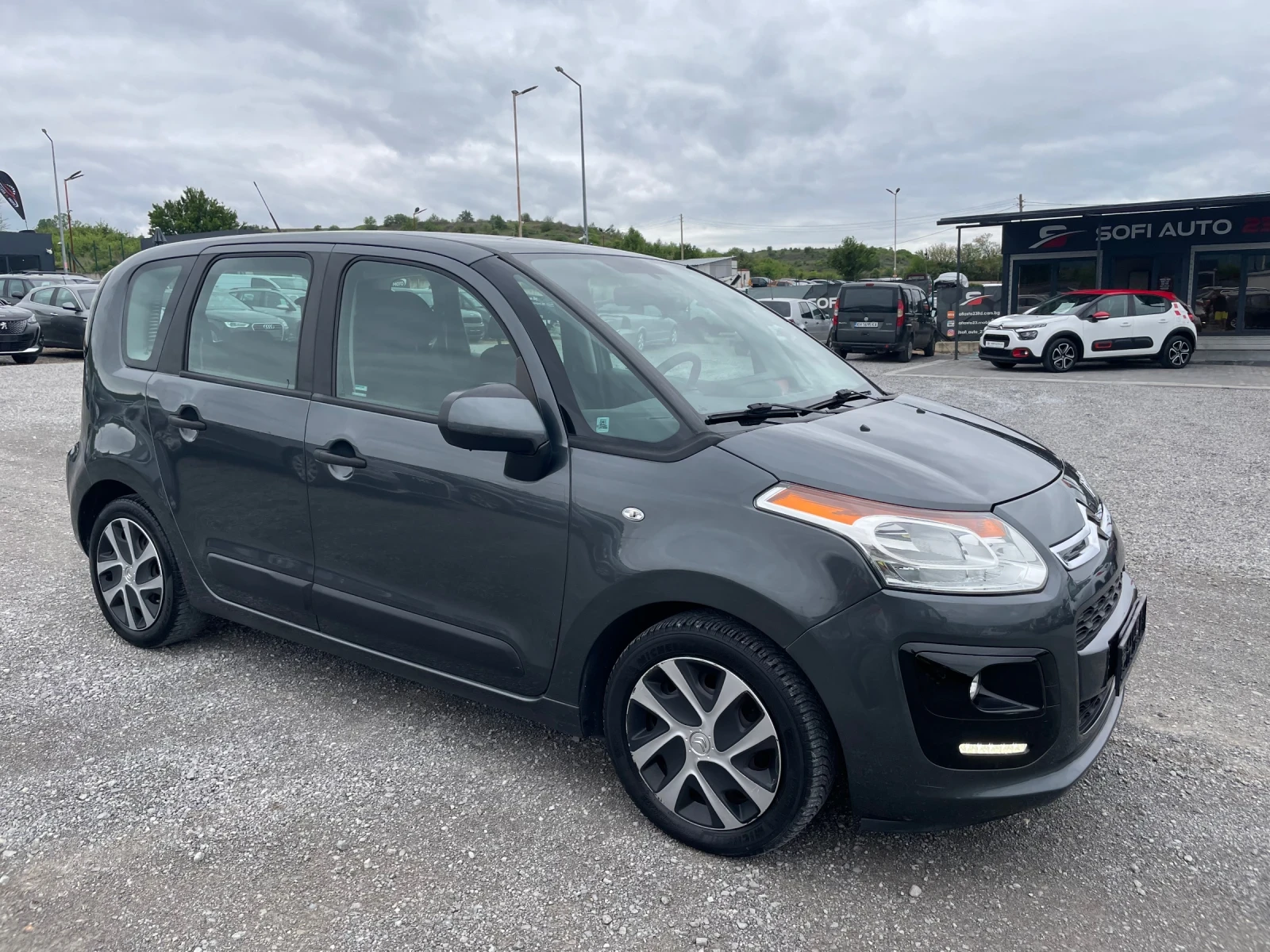 Citroen C3 Picasso 1.4 ГАЗ БЕНЗИН FACELIFT , снимка 3 - Автомобили и джипове - 54585323