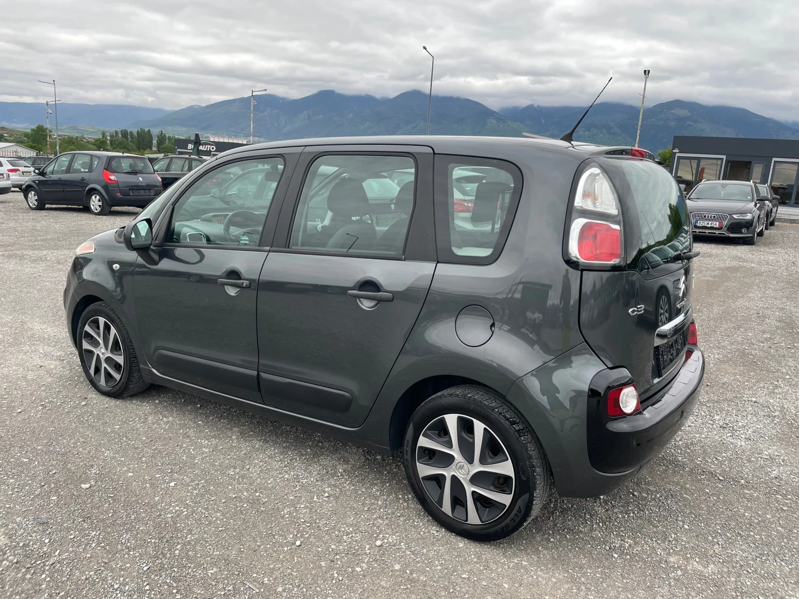 Citroen C3 Picasso 1.4 ГАЗ БЕНЗИН FACELIFT , снимка 5 - Автомобили и джипове - 54585323