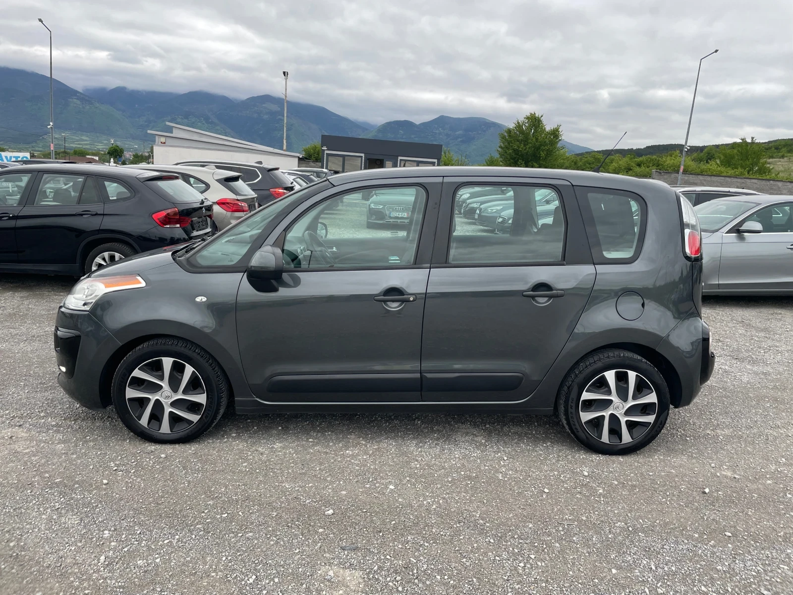 Citroen C3 Picasso 1.4 ГАЗ БЕНЗИН FACELIFT , снимка 4 - Автомобили и джипове - 54585323