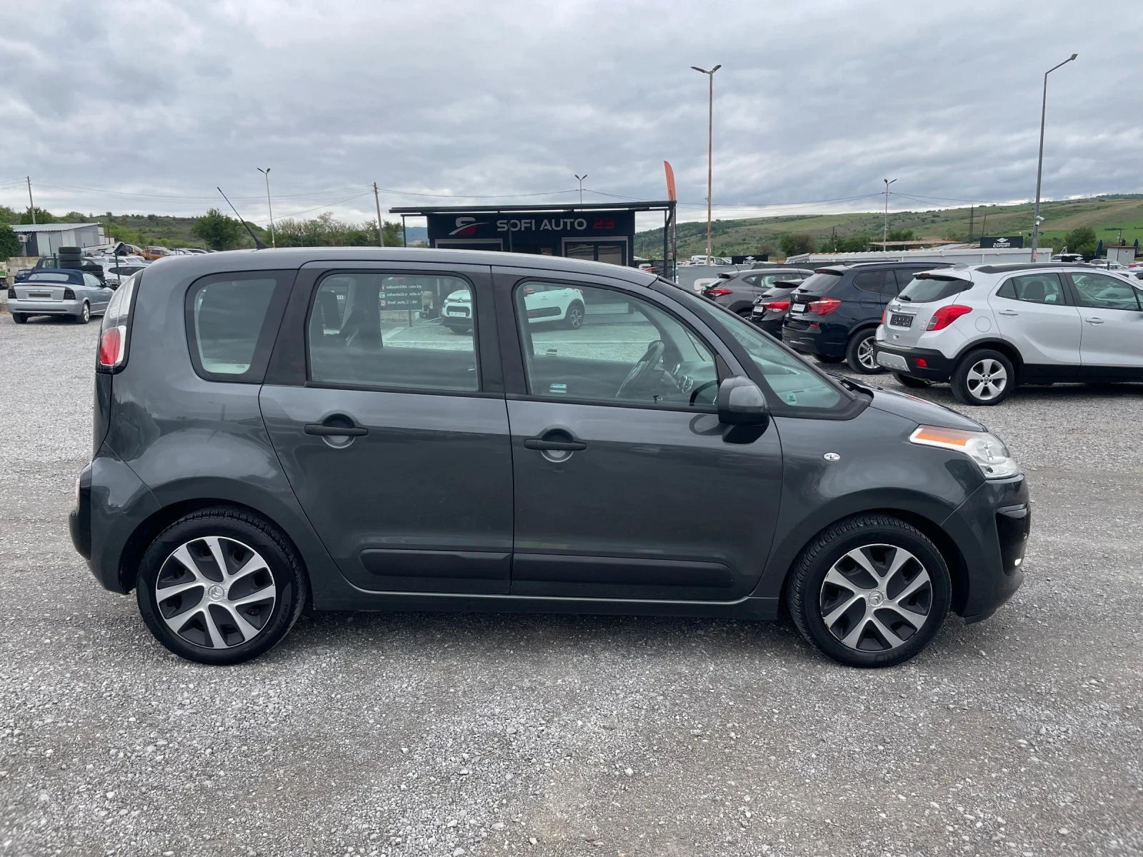 Citroen C3 Picasso 1.4 ГАЗ БЕНЗИН FACELIFT , снимка 15 - Автомобили и джипове - 54585323