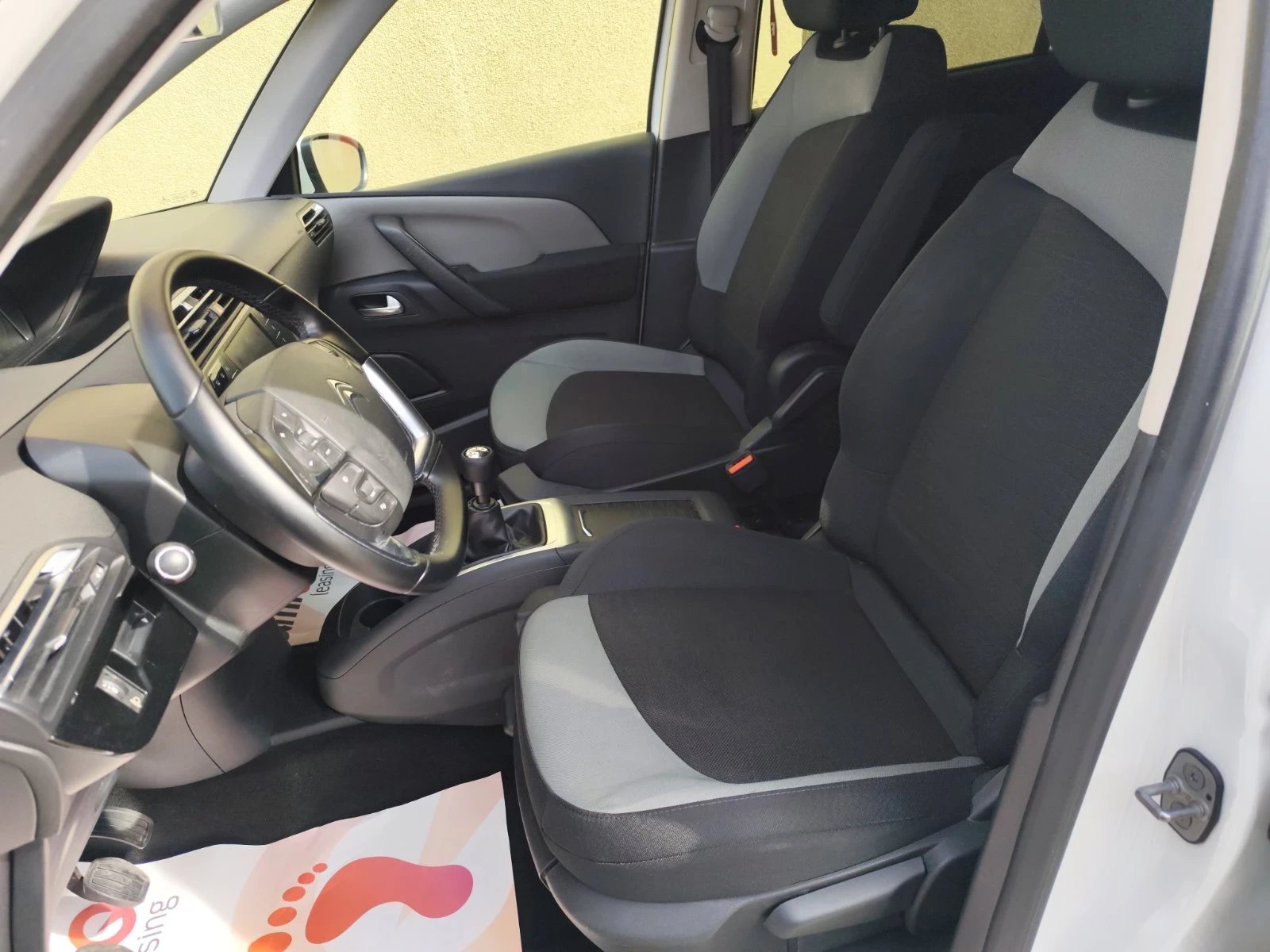 Citroen C4 Picasso 1.6 hdi 6+ 1, снимка 13 - Автомобили и джипове - 54641944
