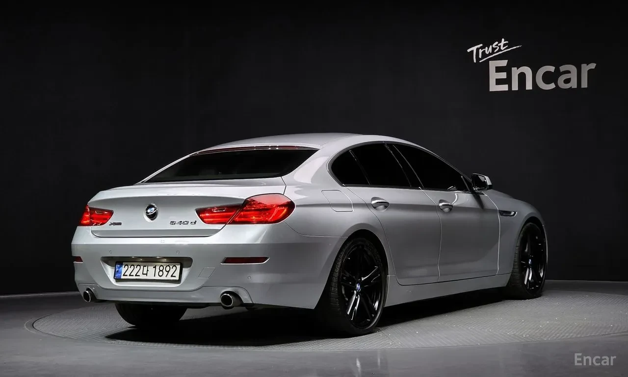 BMW 640 M-PACK* HEAD-UP* 360* КРАЙНА ЦЕНА, снимка 3 - Автомобили и джипове - 54649961