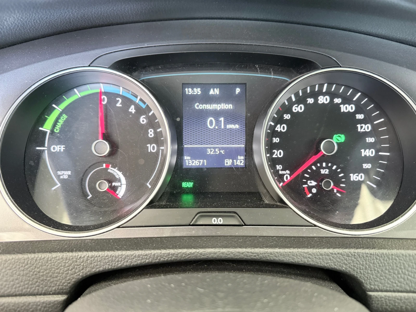 VW Golf E- Golf, снимка 10 - Автомобили и джипове - 54746490
