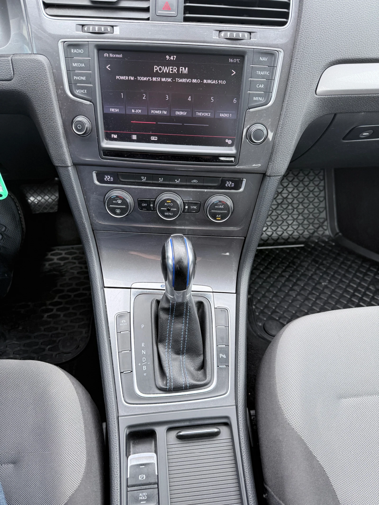 VW Golf E- Golf, снимка 10 - Автомобили и джипове - 54746490