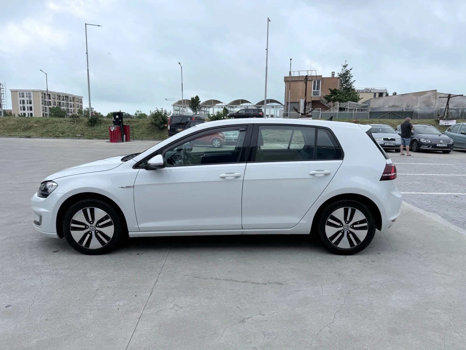 VW Golf E- Golf, снимка 5 - Автомобили и джипове - 54746490
