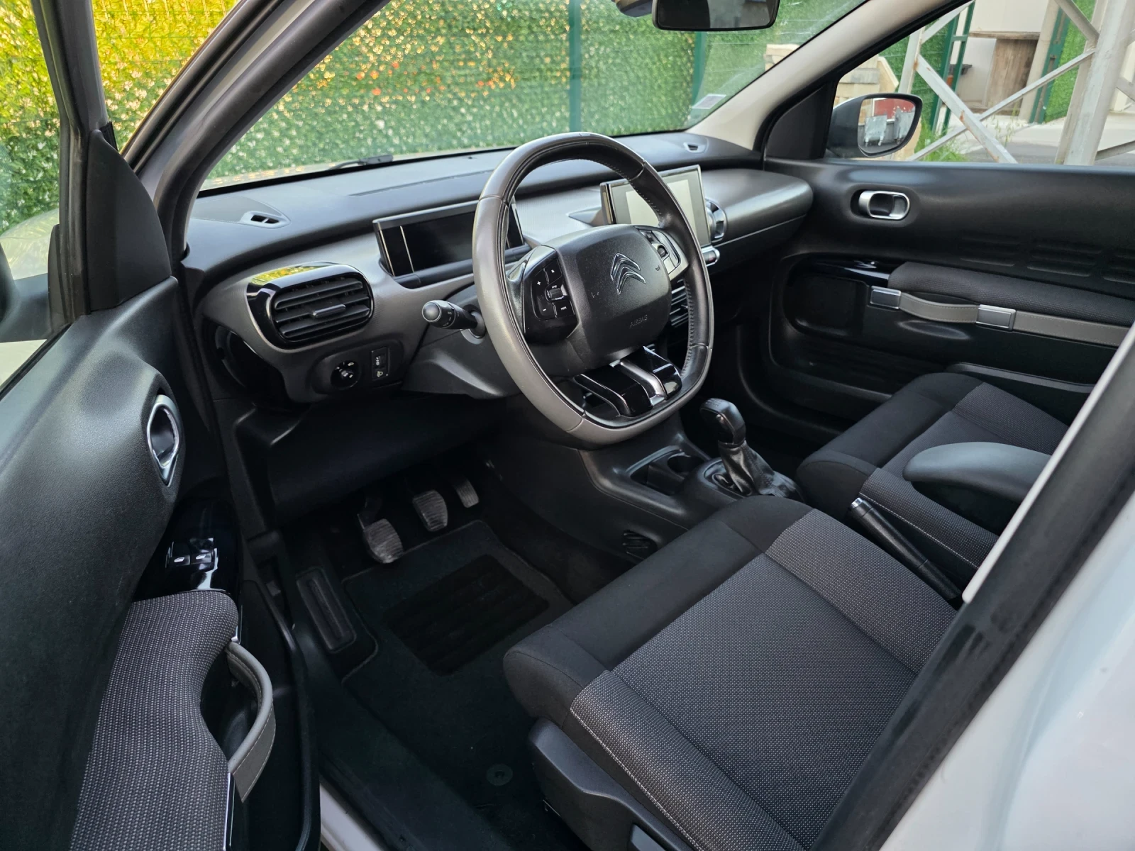 Citroen C4 Cactus 1.6e-hdi NAVI, снимка 8 - Автомобили и джипове - 54782834