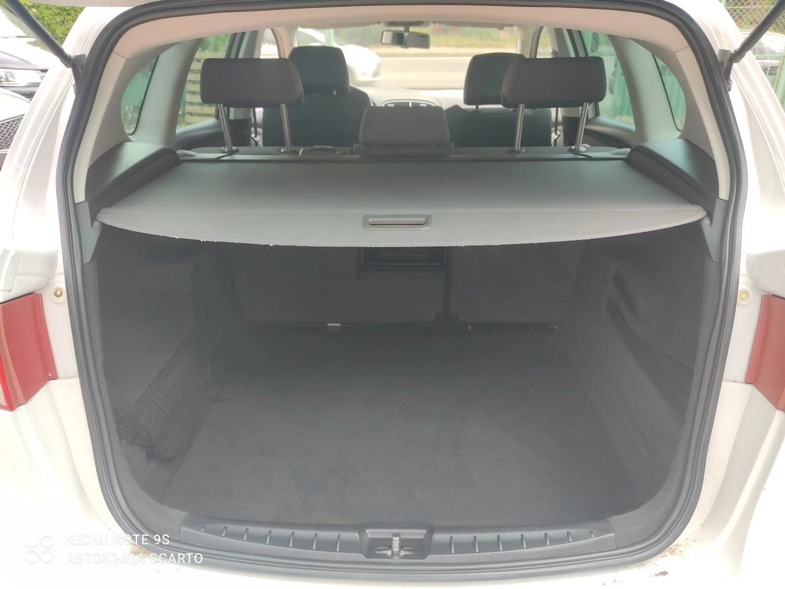 Seat Altea XL, 1.6tdi/105кс, 11/2012г., снимка 9 - Автомобили и джипове - 55113986