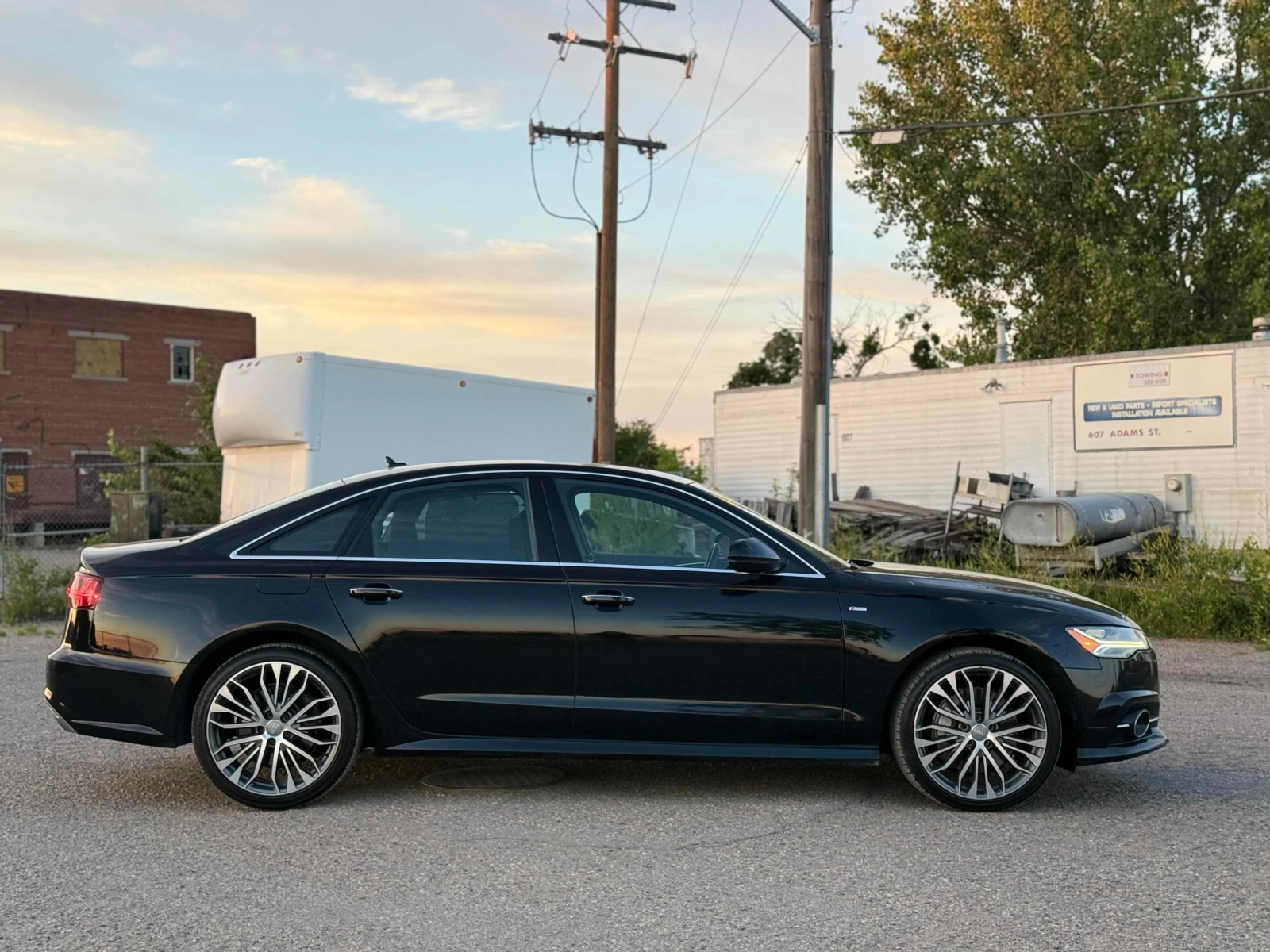 Audi A6 3.0T / Distronic / Bose / 360 / Carfax  Автокредит, снимка 3 - Автомобили и джипове - 55986746