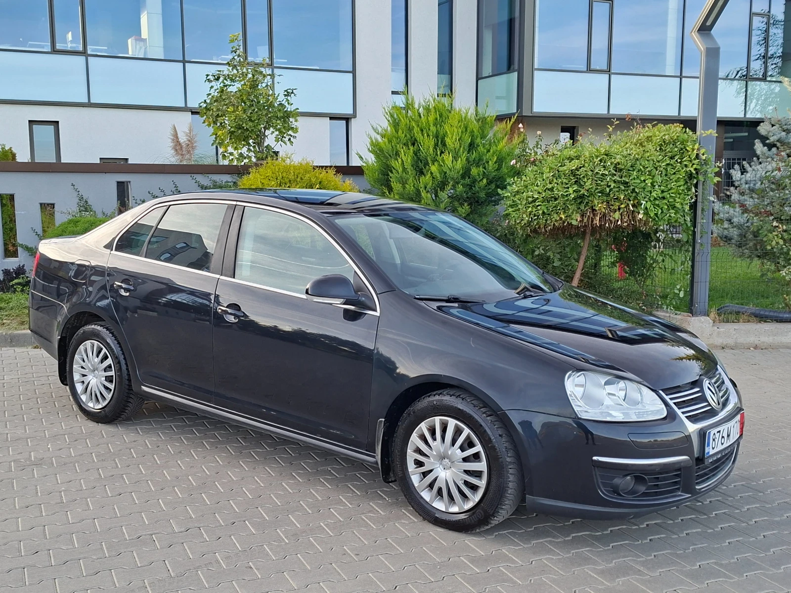 VW Jetta 1.9TDI* (105кс)* KLIMATRONIK* НОВ ВНОС* * , снимка 13 - Автомобили и джипове - 56329522