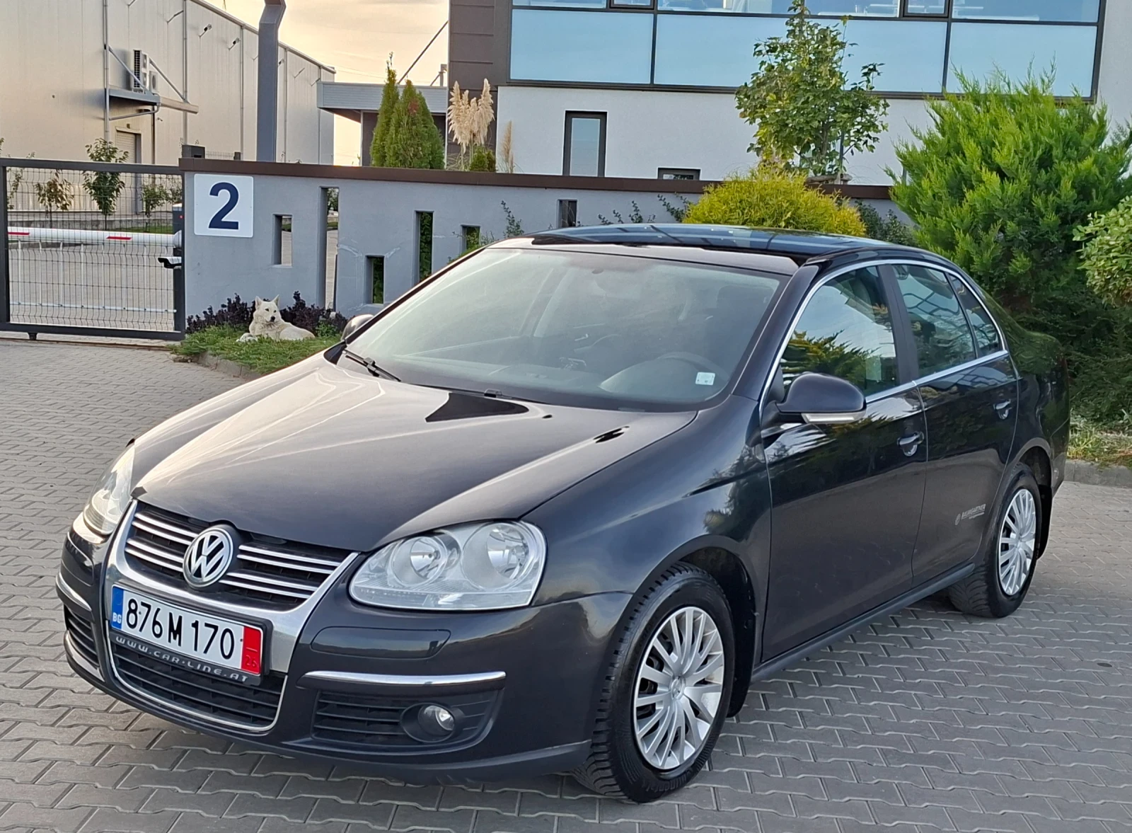 VW Jetta 1.9TDI* (105кс)* KLIMATRONIK* НОВ ВНОС* * , снимка 4 - Автомобили и джипове - 56329522