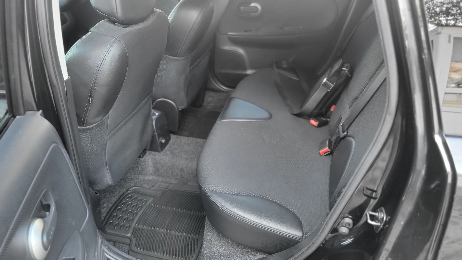 Nissan Note 1.6i-AVTOMATIK, снимка 4 - Автомобили и джипове - 56334254