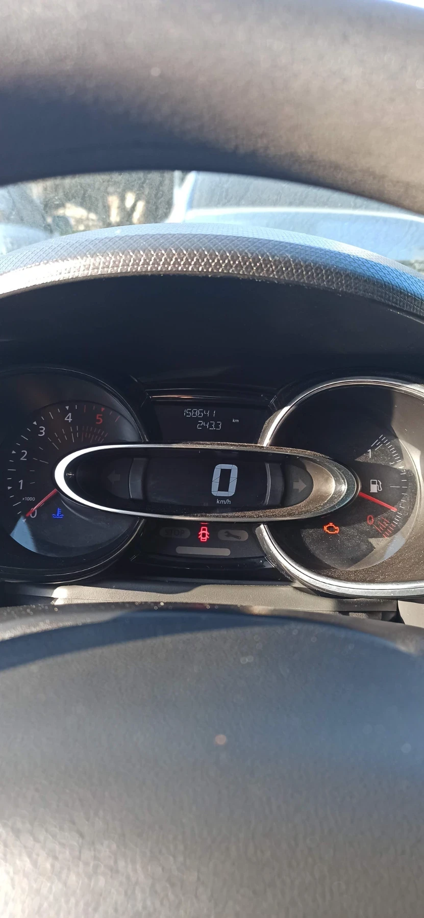 Renault Clio, снимка 4 - Автомобили и джипове - 56744595