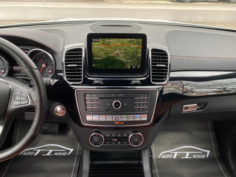 Mercedes-Benz GLE 350 AMG* 360* Harman/Kardon* Full* , снимка 12 - Автомобили и джипове - 49180405