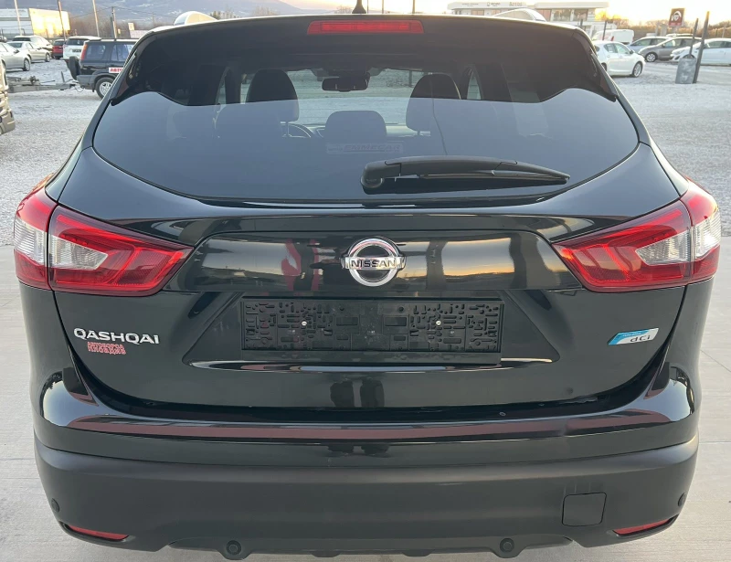 Nissan Qashqai 1.5 dCi, снимка 5 - Автомобили и джипове - 49430416