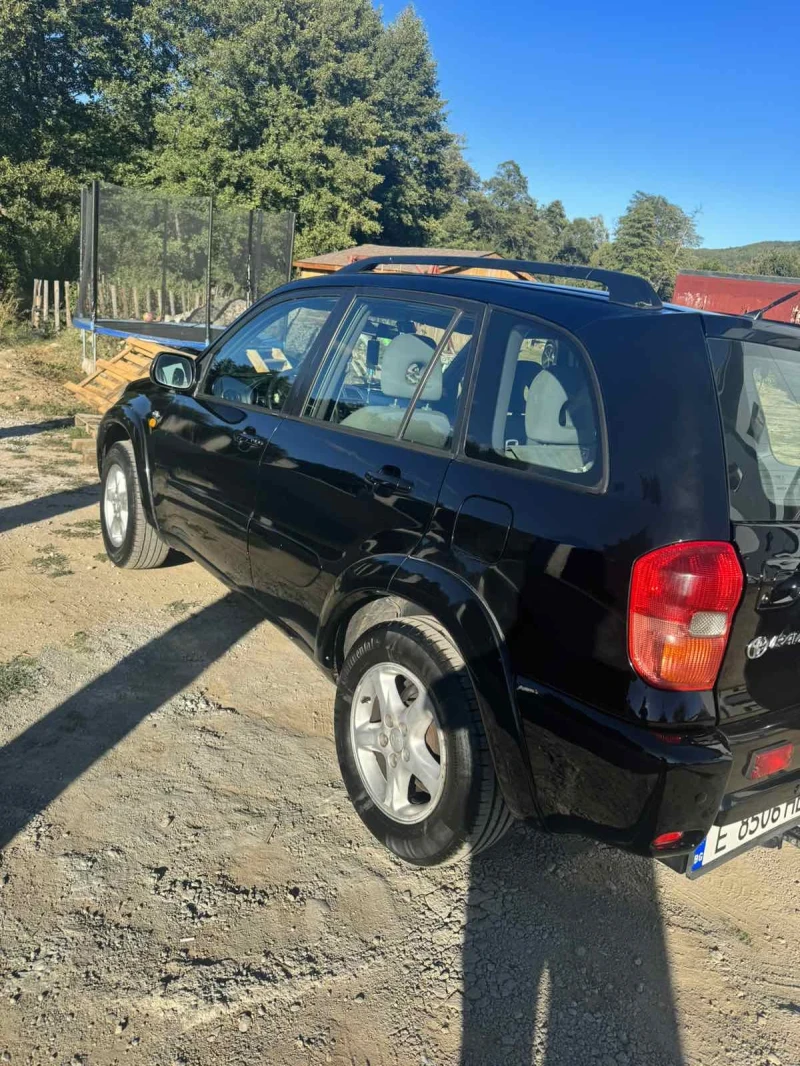 Toyota Rav4 2.0 д, снимка 4 - Автомобили и джипове - 52579968