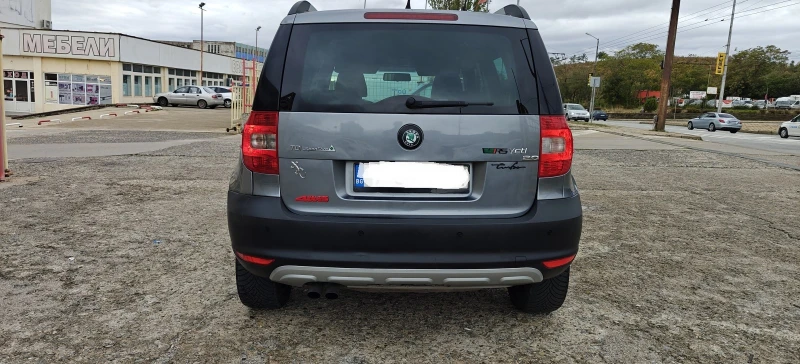 Skoda Yeti 2.0D-13гОбслужен, снимка 6 - Автомобили и джипове - 51997379