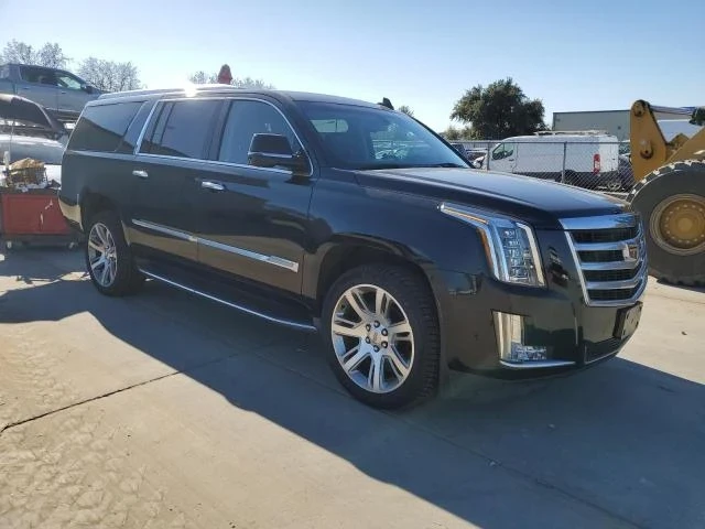 Cadillac Escalade, снимка 4 - Автомобили и джипове - 48811770