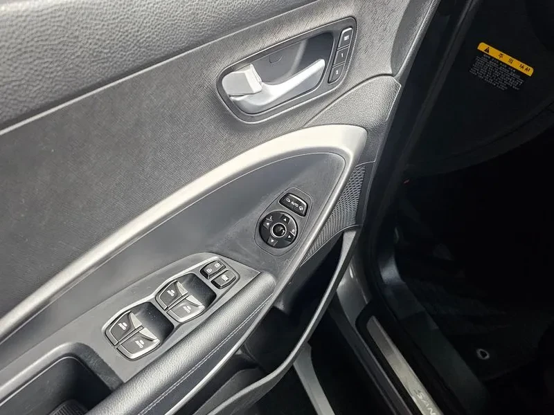 Hyundai Santa fe 2.0 2WD EXCLUSIVE, снимка 16 - Автомобили и джипове - 55844254