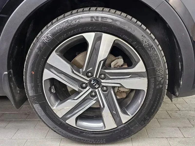 Kia Sorento, снимка 5 - Автомобили и джипове - 56714952