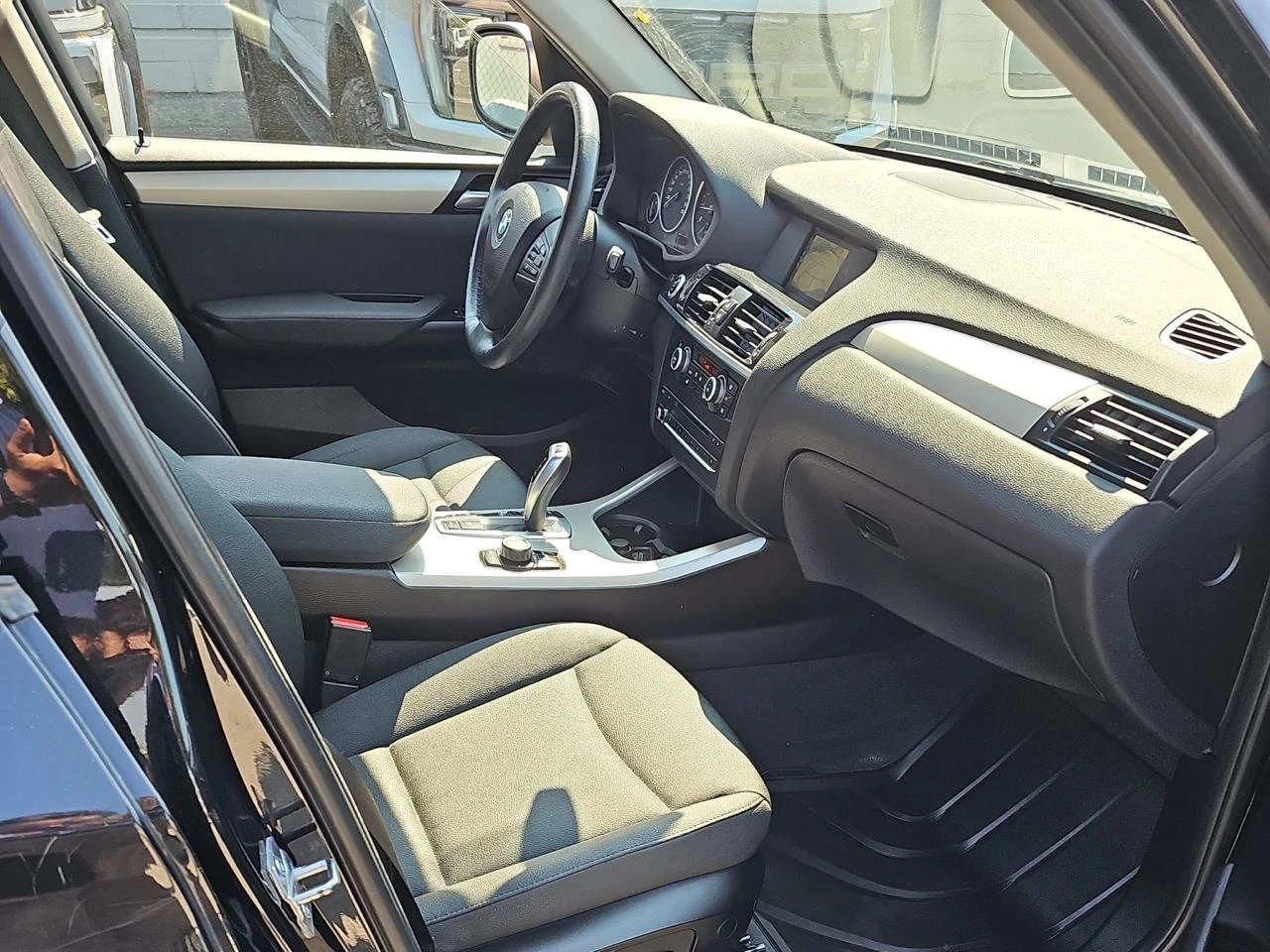 BMW X3 xDrive28i* Авто финансиране* Карфакс - изображение 5