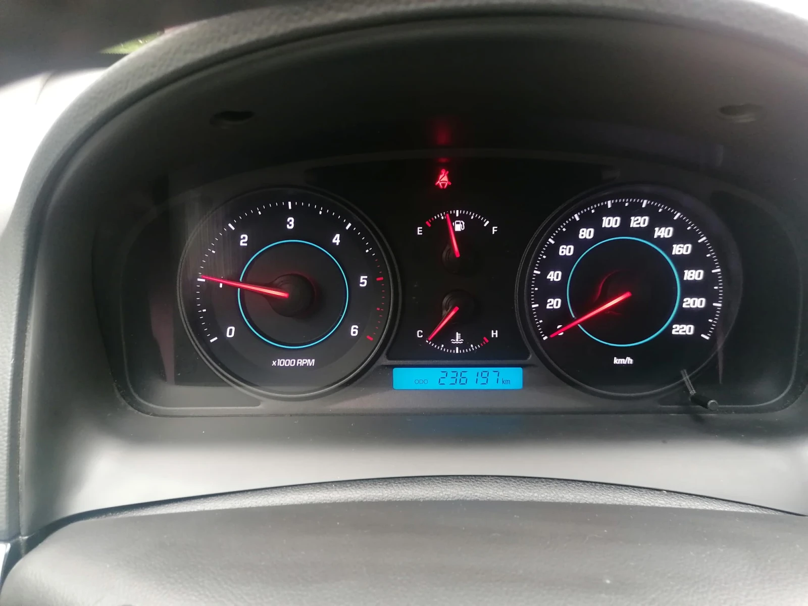 Chevrolet Captiva 2.2 VCDi / 4WD LTZ / 7 ����� | Mobile.bg � ����������� 11