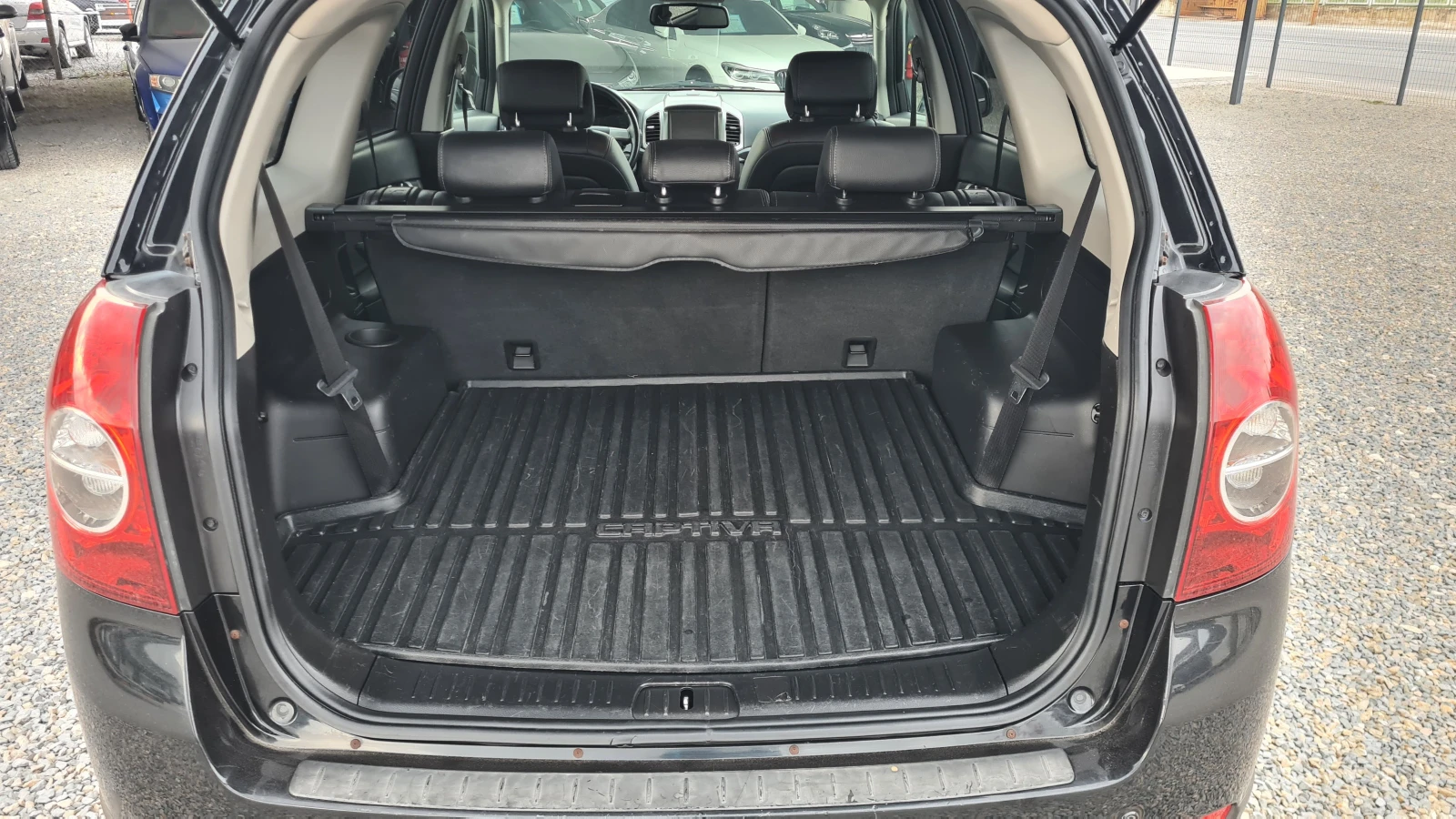 Chevrolet Captiva SWISS-2.4, снимка 10 - Автомобили и джипове - 53890914