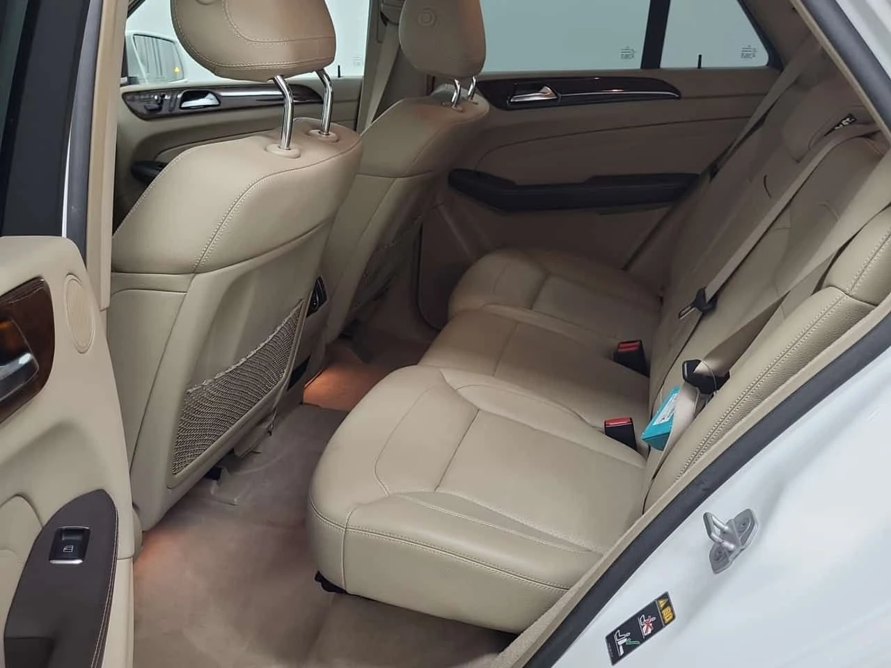 Mercedes-Benz ML 350 * BLUETEC * ПОДГРЕВИ * H/K * PANO * CARFAX, снимка 14 - Автомобили и джипове - 55052085