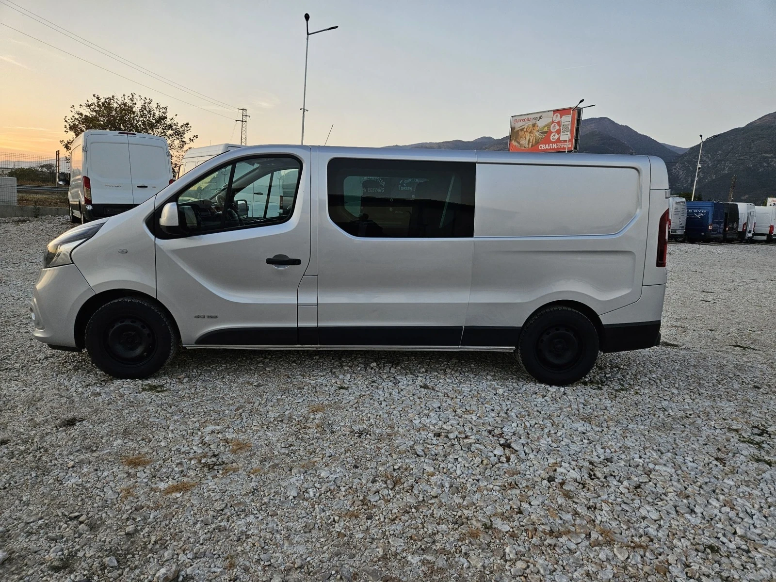 Renault Trafic ТОВАРОПЪТНИК/EURO 6 - изображение 2