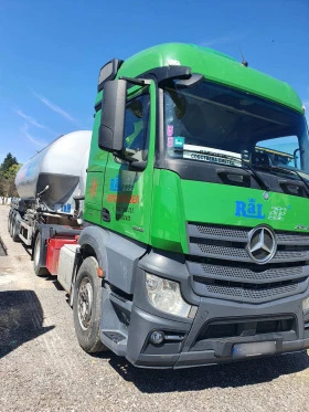         Mercedes Benz  /  FELDBINDER EUT 27 3