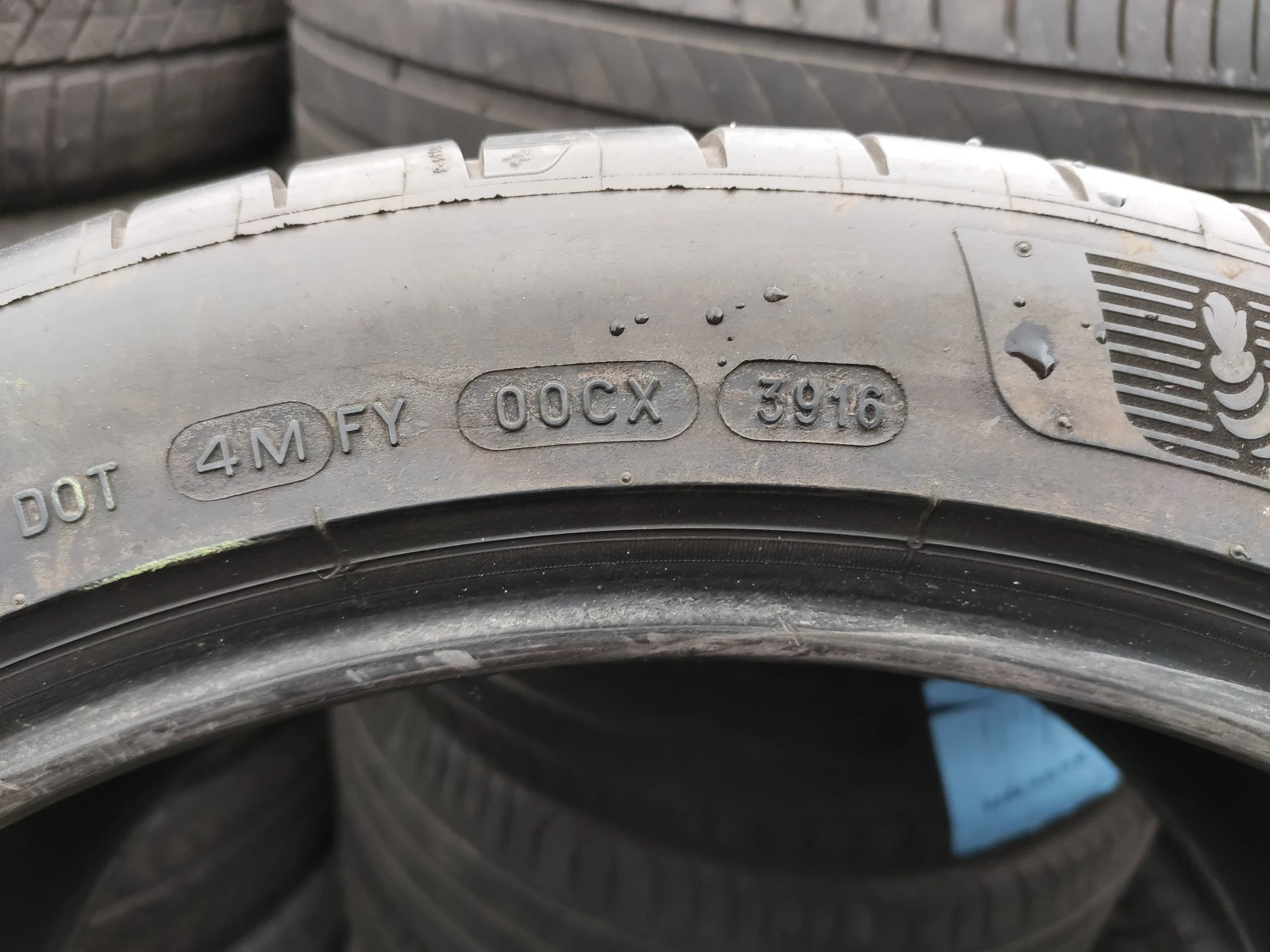 Гуми Летни 285/35R20, снимка 8 - Гуми и джанти - 54731345