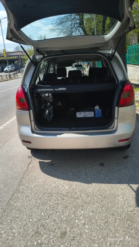 Toyota Corolla verso, снимка 3