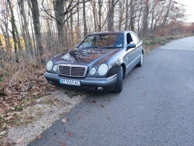 Mercedes-Benz E 230, снимка 3