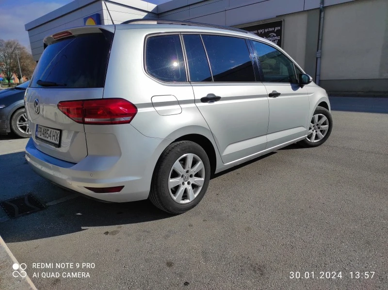 VW Touran 1.6 TDI, снимка 3 - Автомобили и джипове - 44050545