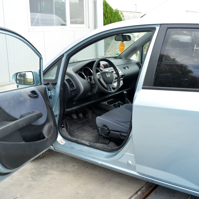 Honda Jazz 1.3 I, снимка 6 - Автомобили и джипове - 51213536