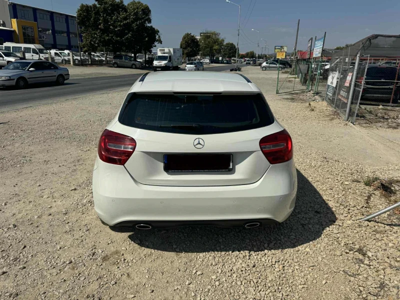 Mercedes-Benz A 180 Benzin, снимка 6 - Автомобили и джипове - 51669043