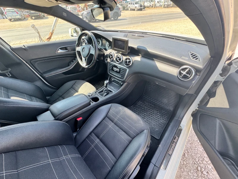 Mercedes-Benz A 180 Benzin, снимка 13 - Автомобили и джипове - 51669043