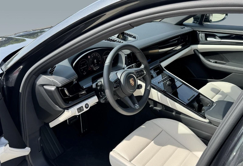 Porsche Panamera 4 E-HYBRID/FACELIFT/SPORT DESIGN/MATRIX/BOSE/PANO/, снимка 11 - Автомобили и джипове - 52153225