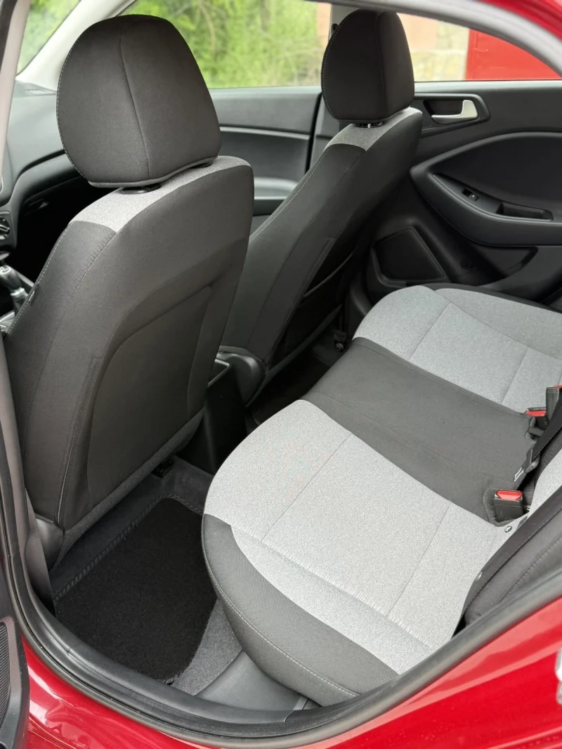 Hyundai I20 1.250 Бензин/Газ, снимка 7 - Автомобили и джипове - 52673512