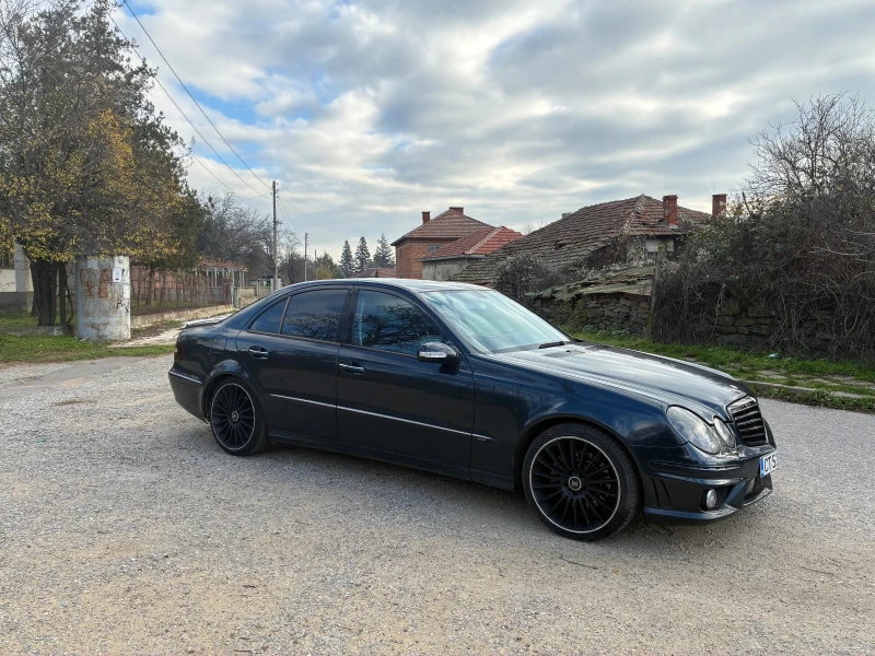 Mercedes-Benz E 500, снимка 5 - Автомобили и джипове - 52806518