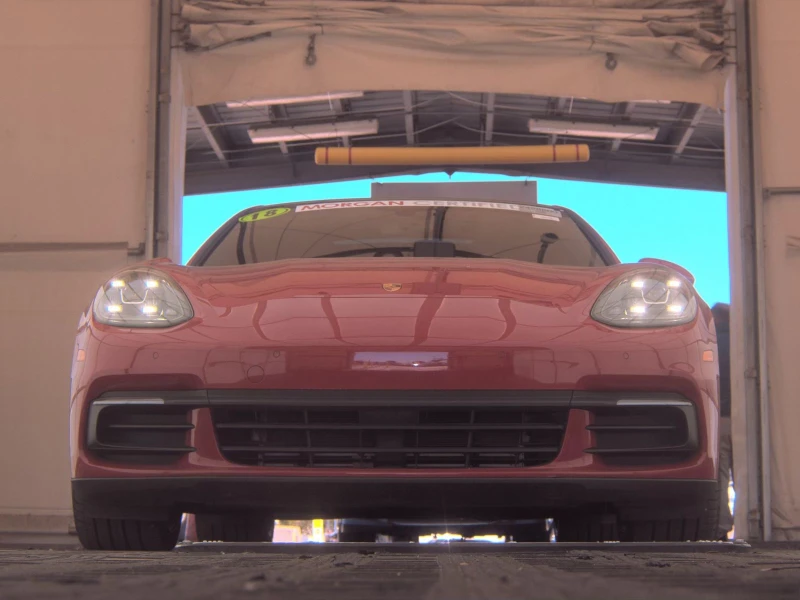 Porsche Panamera 4* CARFAX * БЕЗ ПЪРВОНАЧАЛНА ВНОСКА, снимка 2 - Автомобили и джипове - 53274295