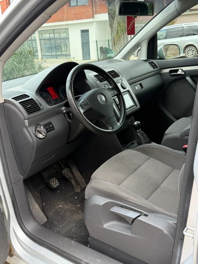 VW Touran 2.0 140hp, снимка 5 - Автомобили и джипове - 53403855