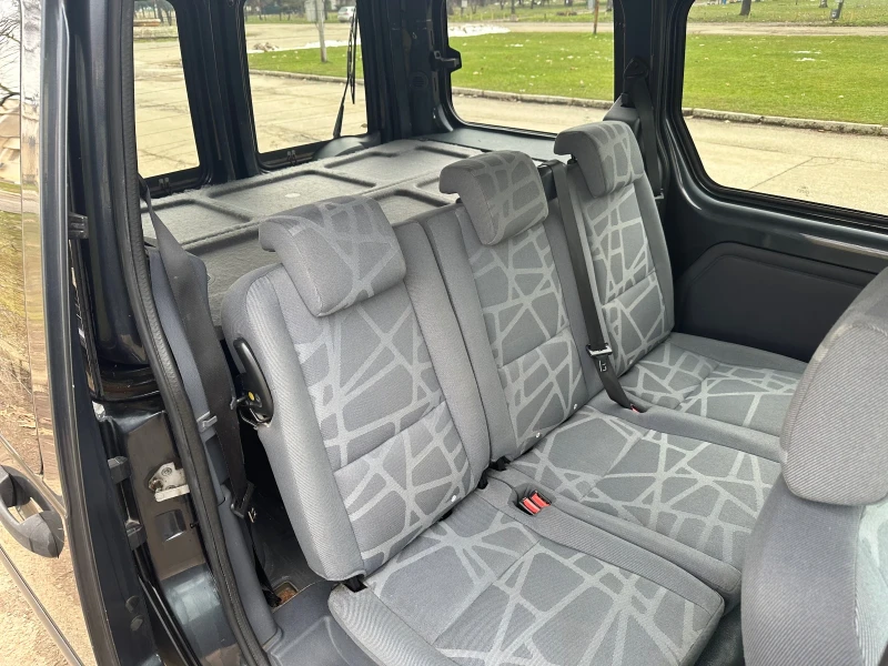 Ford Tourneo Connect 1.8TDCI 110кс МАКСИ БАЗА, снимка 11 - Автомобили и джипове - 53569980