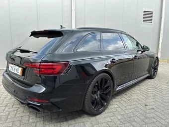 Audi Rs4 2.9 V6 * МАСАЖ * 360 * СЕРВИЗНА ИСТОРИЯ * , снимка 4 - Автомобили и джипове - 55103637