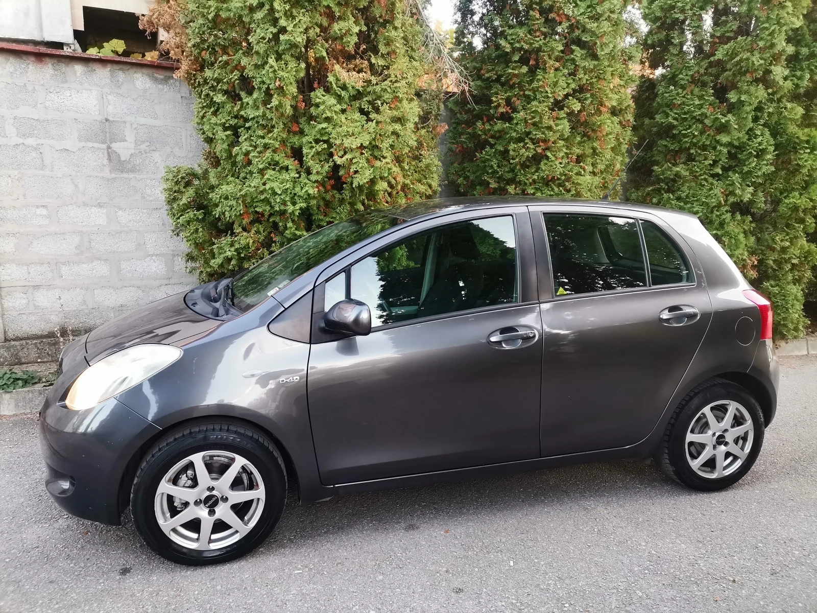 Toyota Yaris 1.4 D4D - изображение 3