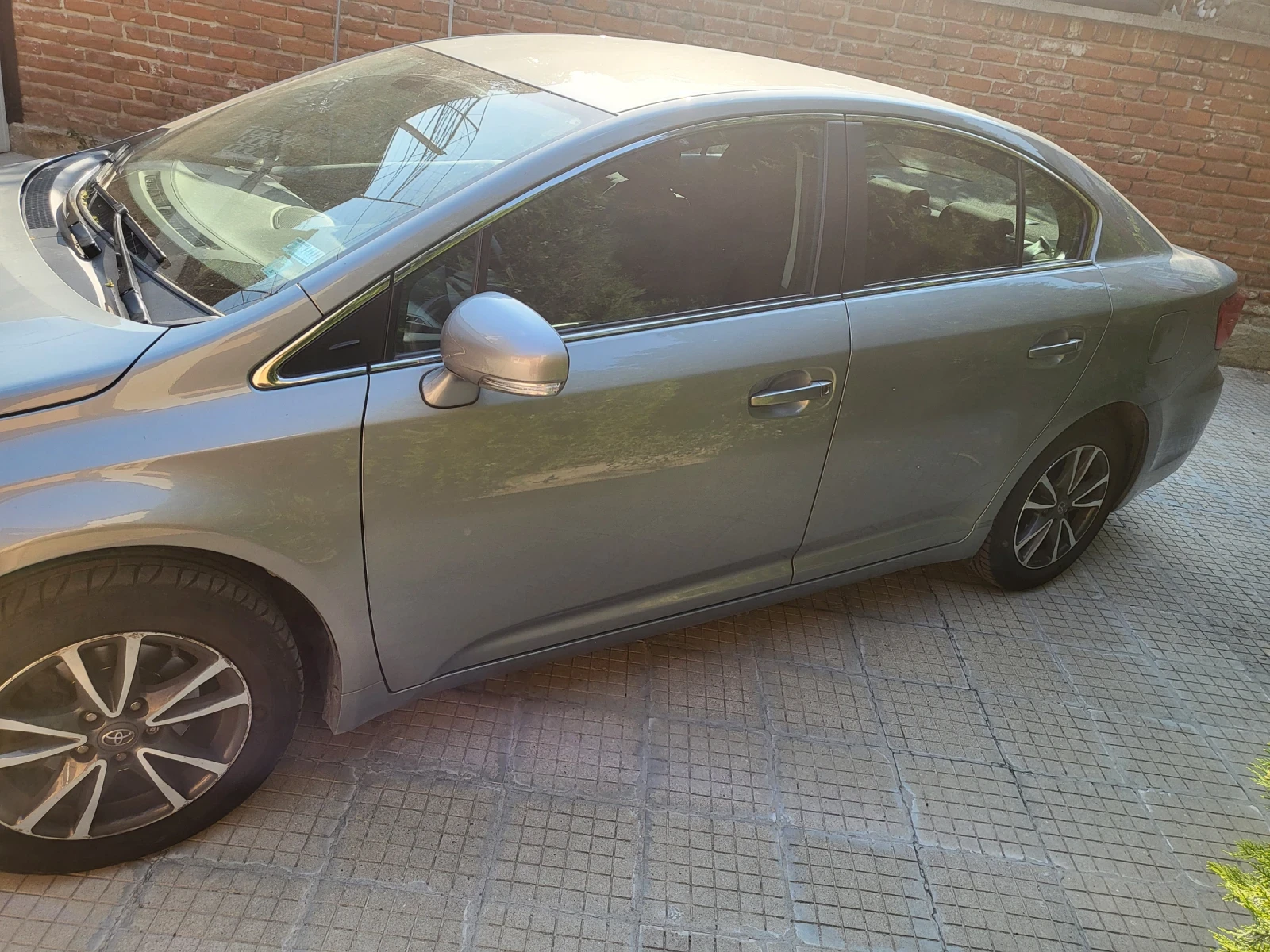 Toyota Avensis  - изображение 4